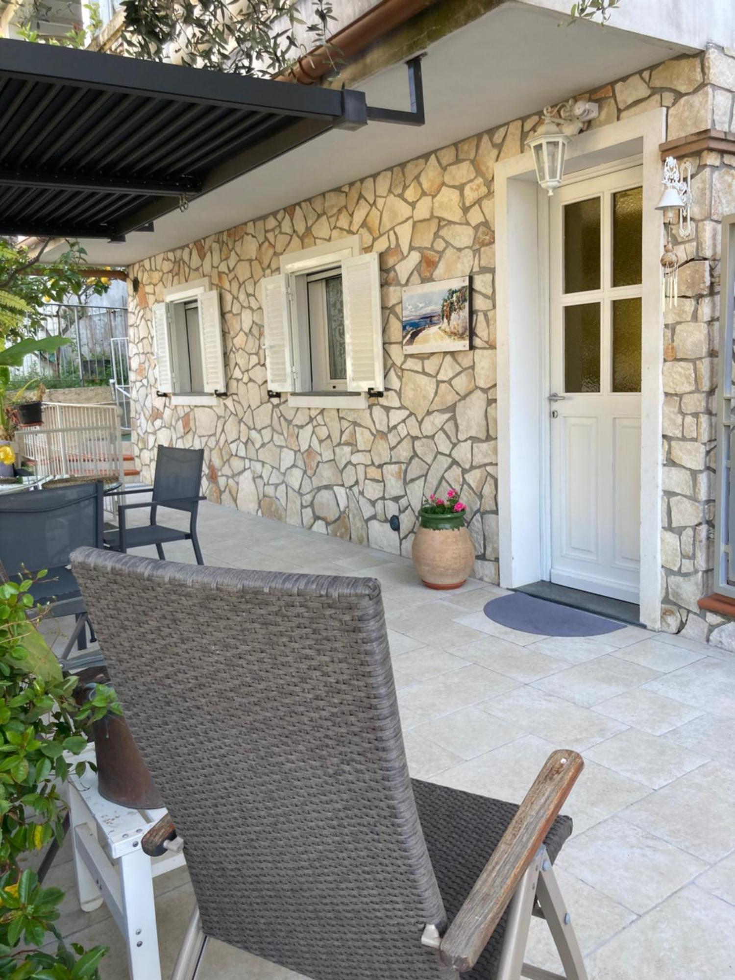 Studio Villa La Cigale Avec Grande Terrasse Menton Exterior photo
